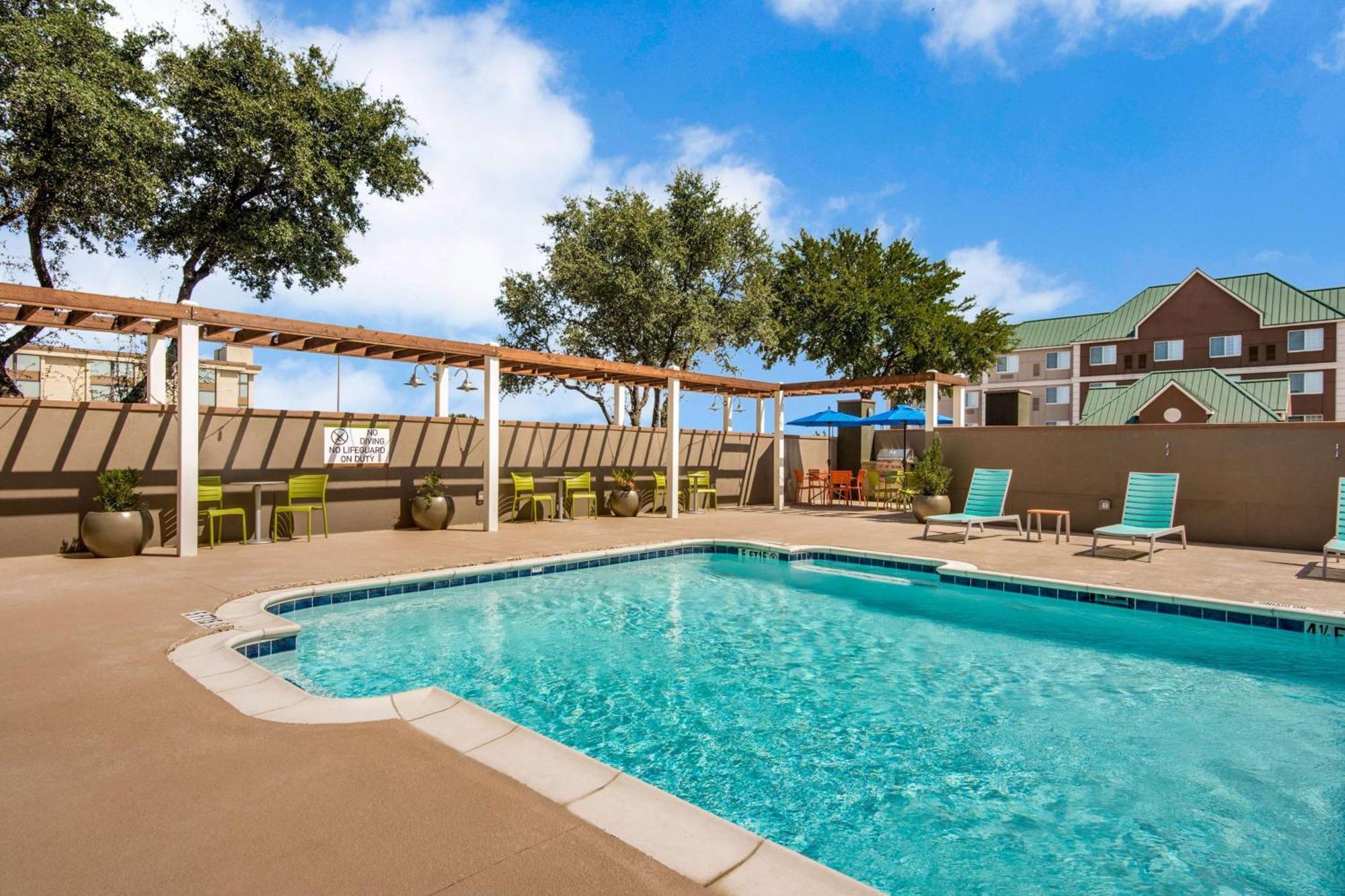 Home2 Suites By Hilton Dfw Airport South Irving Exterior photo